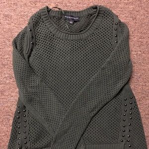 Women’s sweater